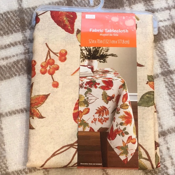 Leaves & Cranberries Fabric Rectangular Tablecloth. 52in x 70in. - Picture 2 of 8